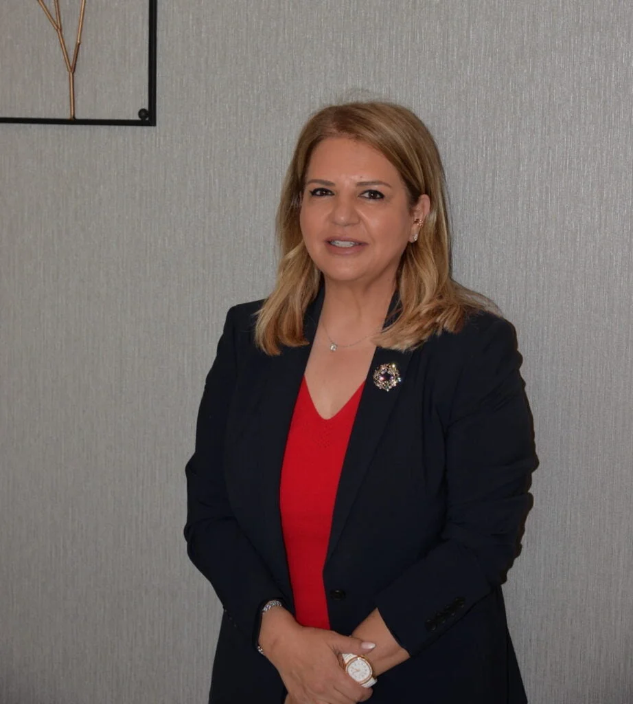 1 Hakkında Dubai'de Emlak Danışmanı