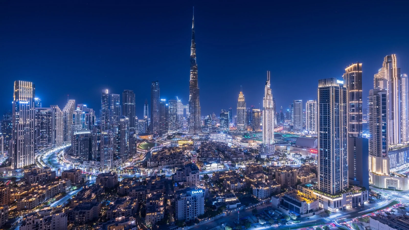 Dubai Real Estate Market Hits AED 43.90 Billion